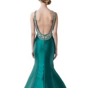Emerald green prom or pageant gown size M